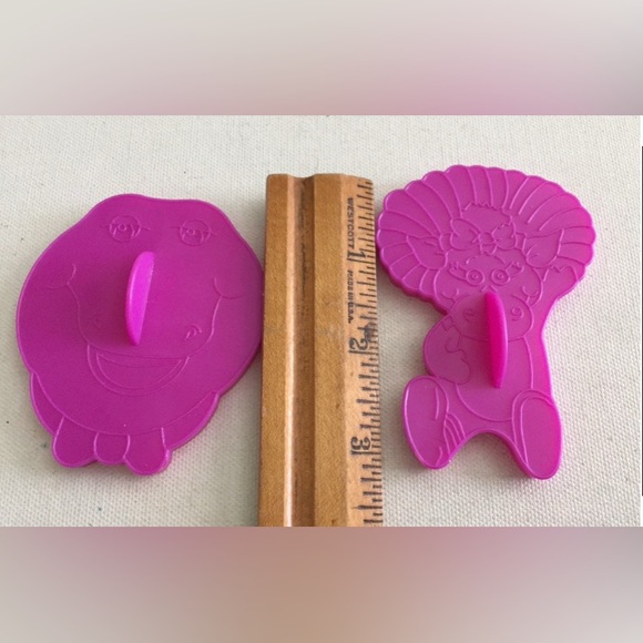 Vintage Barney the Dinosaur Cookie Cutter Boop Wilton New in Package - Picture 4 of 5